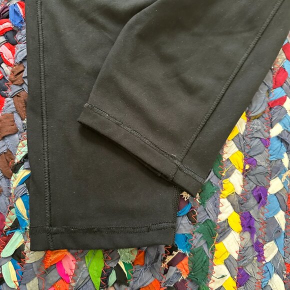 Marika Black Cropped Capri Leggings Women's Size Medium Athletic Workout Gym - Picture 7 of 9